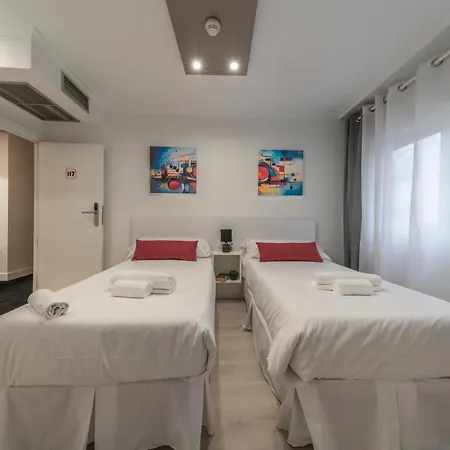 Hotel Gabriel Y Galán *