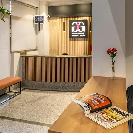 Gabriel Y Galan 酒店 *