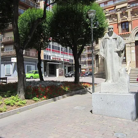 Hotel Gabriel Y Galan